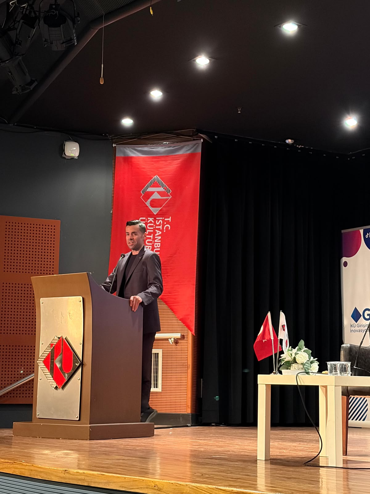 InnovateX
